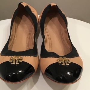 Tory burch black and nude flats